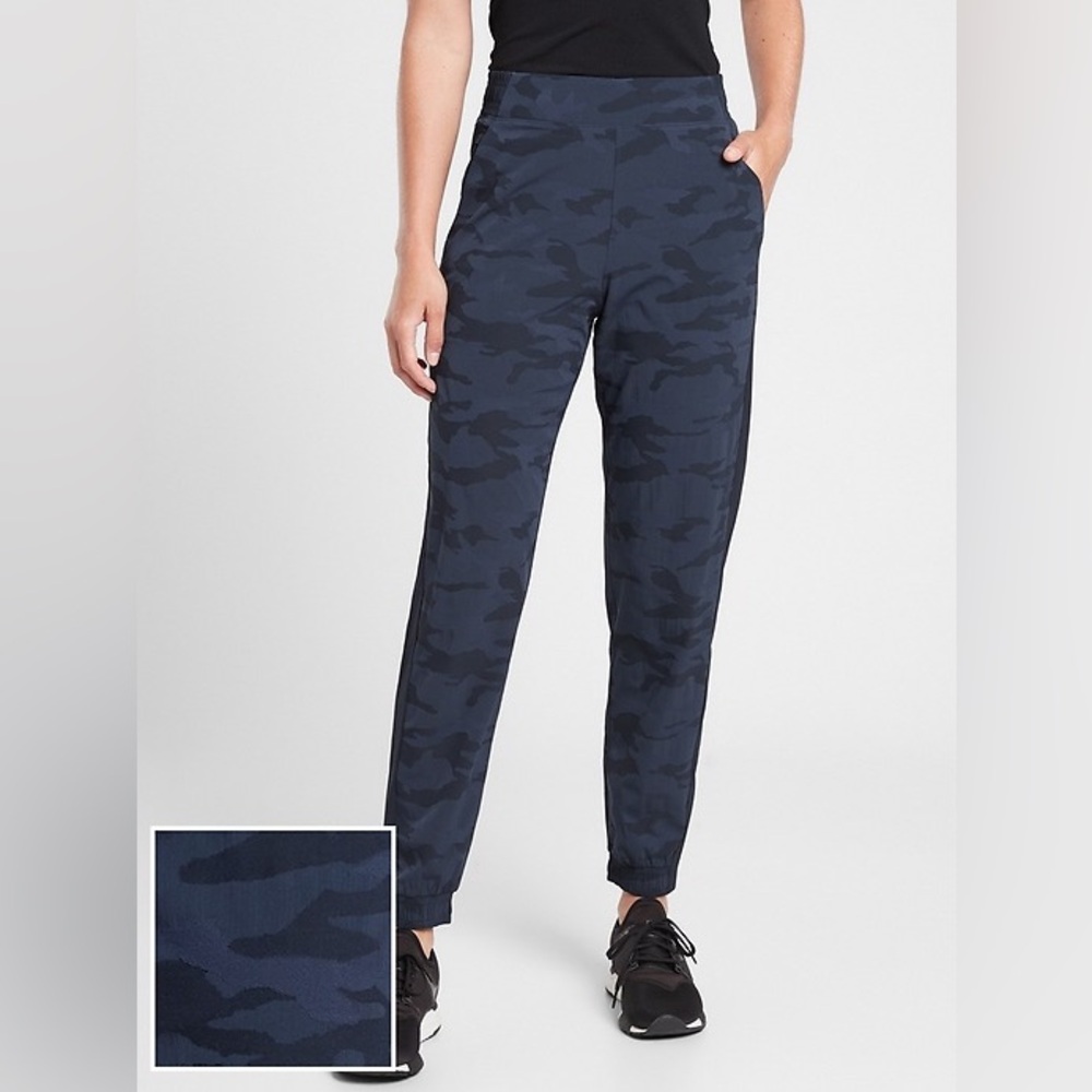 Navy Blue Athleta Brooklyn Camo Joggers. Size 20